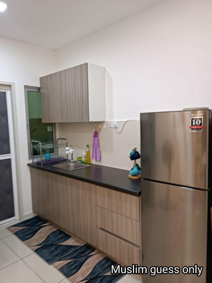 Qaisara D'Savanna Homestay@Southville City Bangi Exterior photo